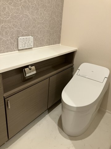 【トイレ】 | 有栖川Heights | トイレにはもちろん温水洗浄機能を搭載！