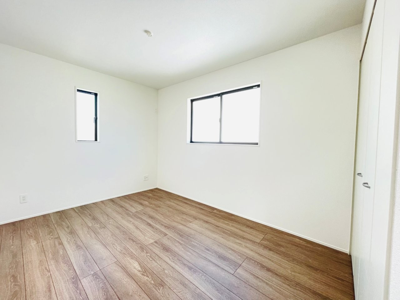 豊田市野見山町　新築分譲住宅　全2棟　1号棟の洋室|家族一人一人の大切なプライベート空間です。