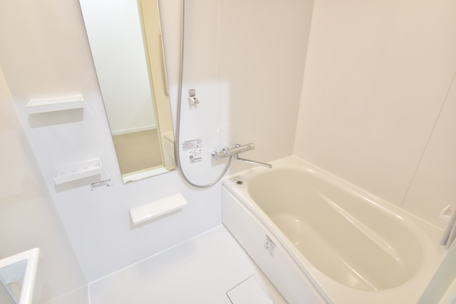 リベルテ広の浴室