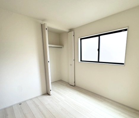 リーブルガーデンS富岡七日市第11　2号棟（平屋）の洋室|1階洋室③収納です