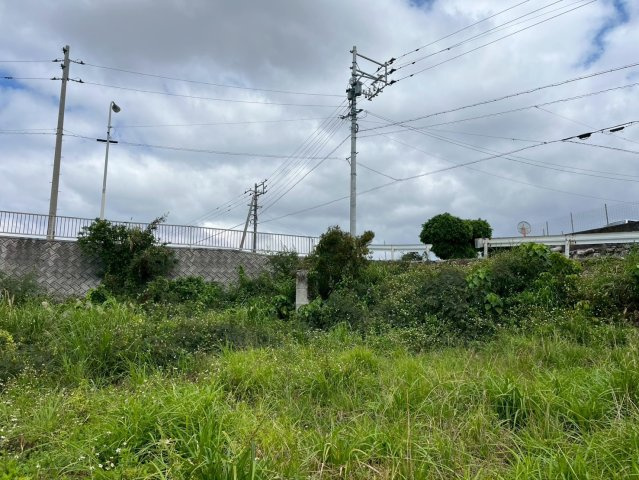 【売地】南城市大里稲嶺（１３２．８坪）の土地図|【現地撮影】2025.4月
直ぐにご案内できます♪
お気軽にお問合せください。