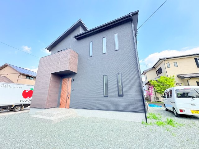 八女市平新築戸建の外観