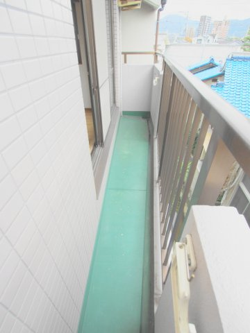 フェリーチェ大町駅前のバルコニー