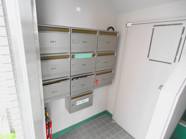 フェリーチェ大町駅前のエントランス