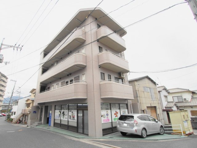 フェリーチェ大町駅前の外観