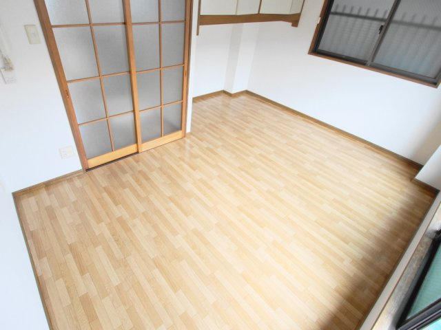 フェリーチェ大町駅前の居間・リビング