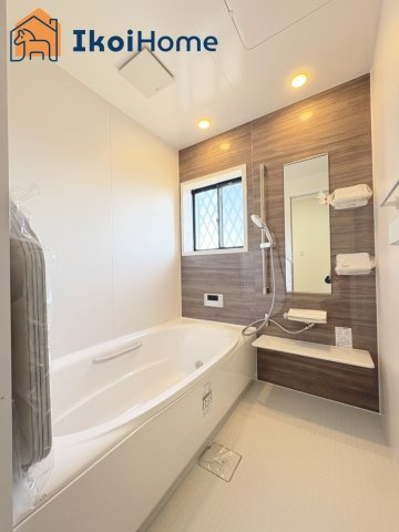 神戸市西区玉津町出合　中古戸建の浴室|【ホームページに現地動画掲載中】●年中無休：当日予約可●足を伸ばしてご入浴いただける新調済みの浴室♪