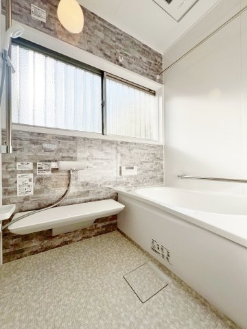 小川町1丁目戸建の浴室