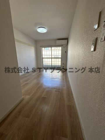 仲介手数料０円！ケントハウスの居間・リビング