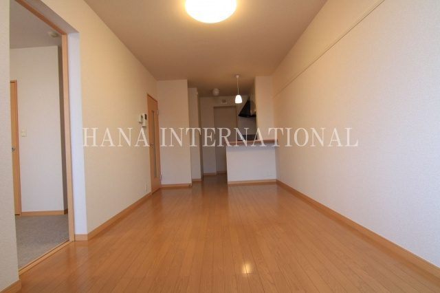 レオパレスプリシードの居間・リビング