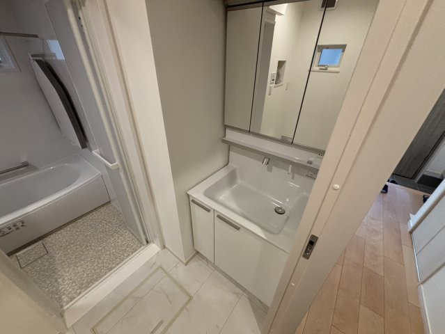 南区宇品御幸３丁目の独立洗面台