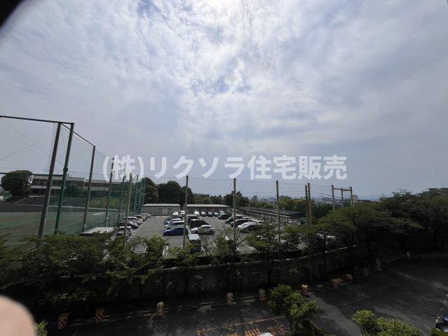 オークヒルズ香里六番館の展望|■物件内覧・資金計画相談・住宅ローン相談、リフォーム相談、お問合せ受付中■
※当日・翌日のご内覧、ご相談はお電話でのお問合せがスムーズです！