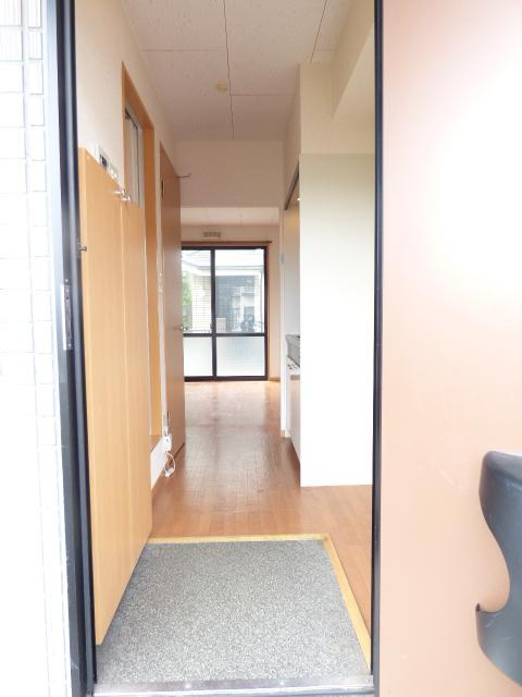 ドエル・ウッズの玄関