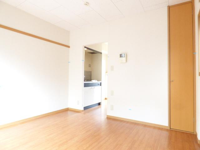 ドエル・ウッズの居間・リビング