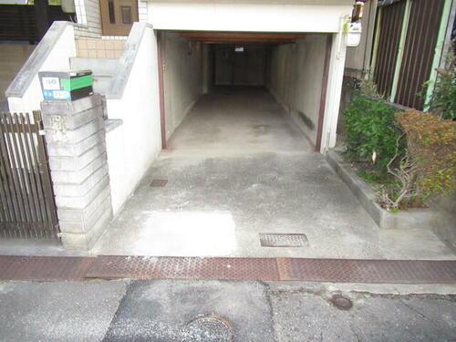 幸町　中古一戸建ての駐車場|■物件内覧・資金計画相談・住宅ローン相談、リフォーム相談、お問合せ受付中■
※当日・翌日のご内覧、ご相談はお電話でのお問合せがスムーズです！