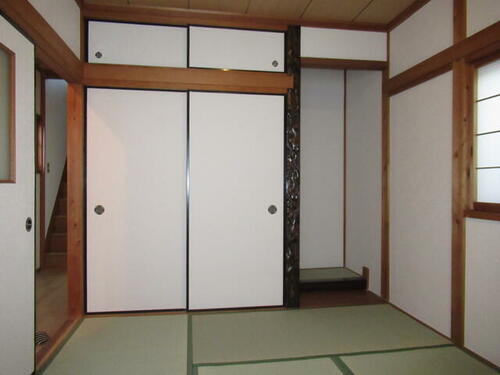 幸町　中古一戸建ての子供部屋|和室6.0帖
■物件内覧・資金計画相談・住宅ローン相談、リフォーム相談、お問合せ受付中■
※当日・翌日のご内覧、ご相談はお電話でのお問合せがスムーズです！