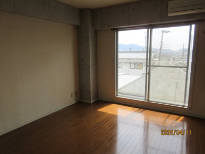 【洋室】 | ルミエール上高丸