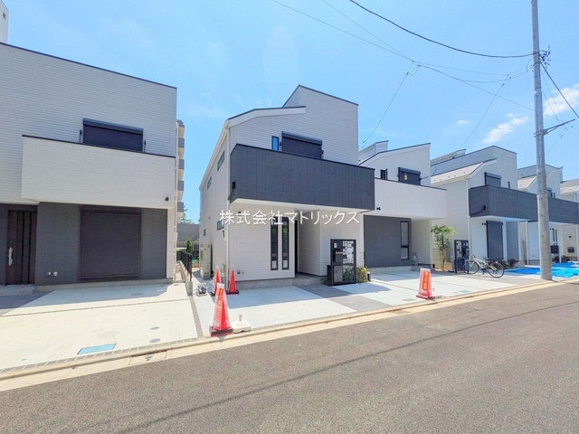 練馬区関町南2丁目　星降る屋上テラス　大型ハイグレード邸宅の前面道路含む現地写真