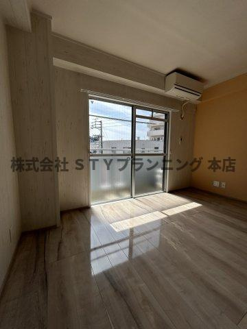 仲介手数料０円！小林ビルの居間・リビング