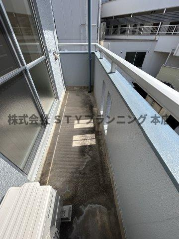 仲介手数料０円！小林ビルのバルコニー