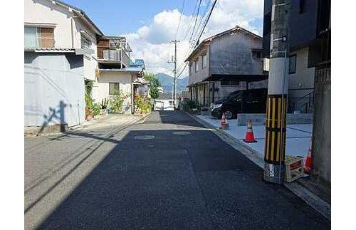 南区堀越３丁目　〇並列駐車２台可　〇オールＬＯＷ－Ｅペアガラス　〇の前面道路含む現地写真|青崎小学校まで徒歩９分◎生活利便施設の充実！