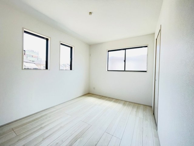 豊田市平和町2期　新築分譲住宅　全1棟　1号棟の洋室|家族一人一人の大切なプライベート空間です。