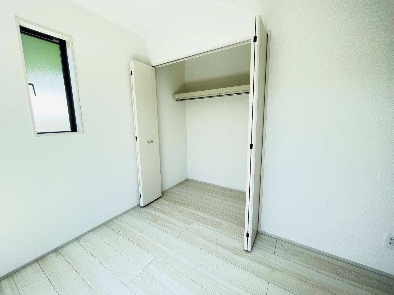 豊田市平和町2期　新築分譲住宅　全1棟　1号棟の収納|豊富な数のクローゼットには、衣類、日用品、家族の思い出まで大切に保管できます♪