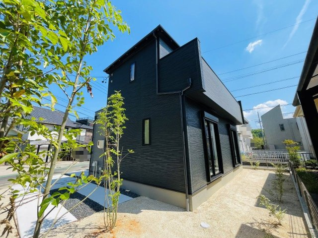 豊田市平和町2期　新築分譲住宅　全1棟　1号棟の庭|お庭ではガーデニングやお子様の遊び場、バーベキューも楽しめます♪