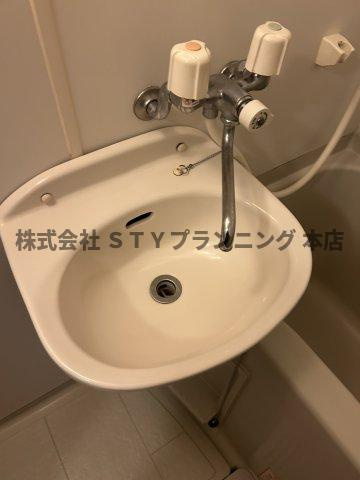 仲介手数料０円！ピアッフェの洗面所