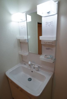 【独立洗面台】 | ソレイユ明石 | シャンプー＆ドレッサー