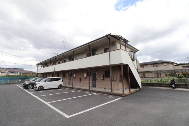 コーポツインズの外観