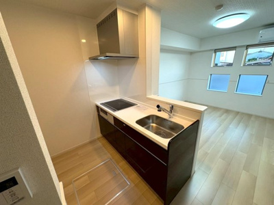 【キッチン】 | スペチアーレ　クアットロ