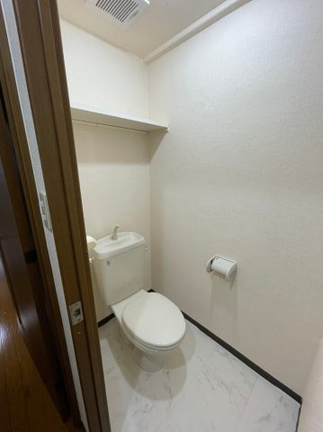 eternal 栄　名古屋市賃貸　仲介手数料無料のトイレ