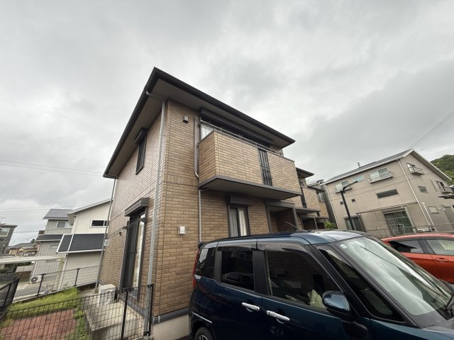 オークスコート西新在家　B棟の外観