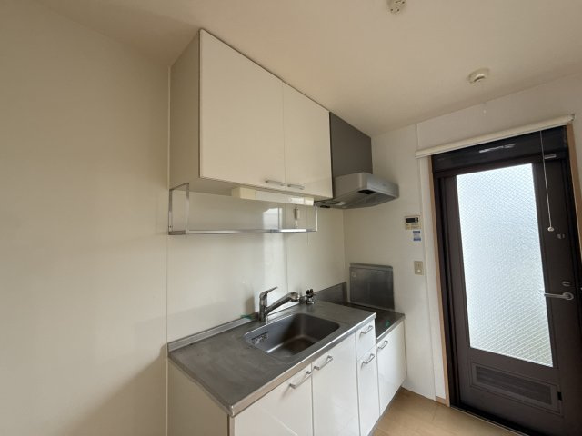 オークスコート西新在家　B棟のキッチン