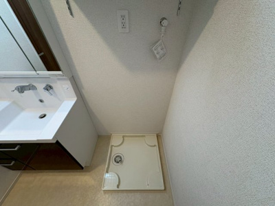 【洗面所】 | スペチアーレ　クアットロ