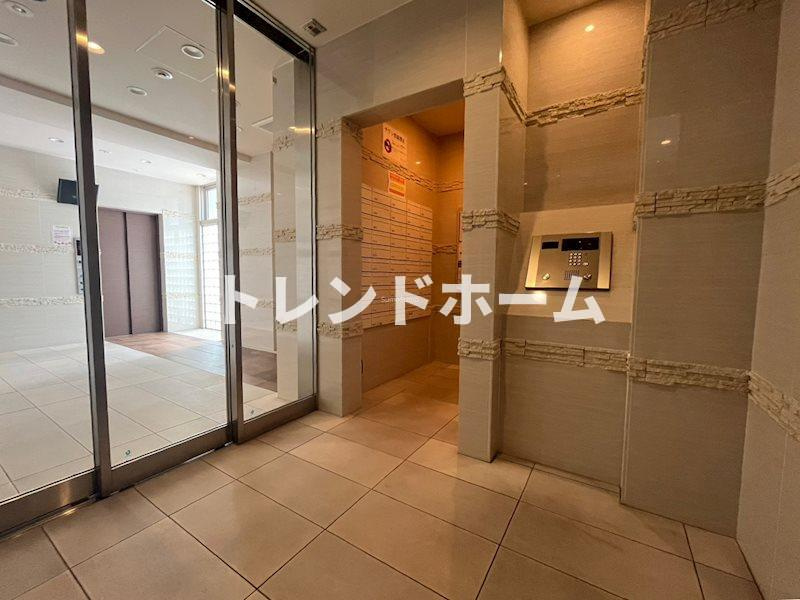 レオンコンフォート北浜のエントランス|選べる家電プランあり！！