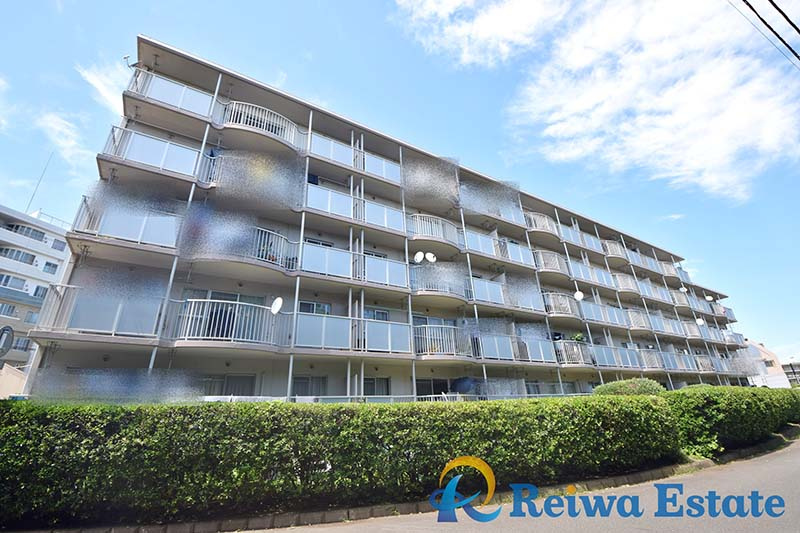 汐見台ハイツの外観