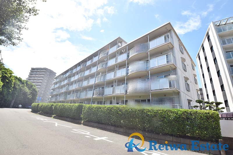 汐見台ハイツの外観