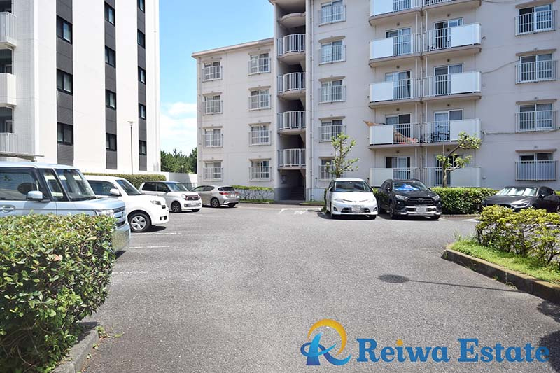 汐見台ハイツの駐車場