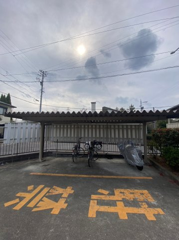 サンハウス2の駐車場