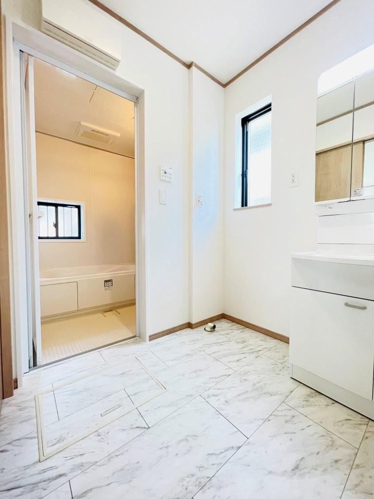 豊田市上原町　新築分譲住宅　全1棟　1号棟の脱衣所