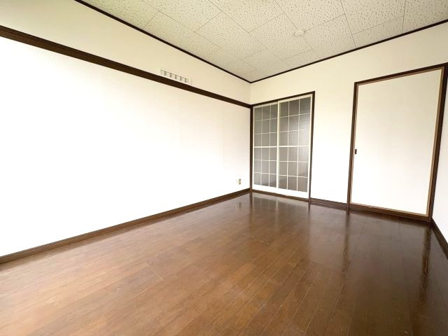 Mハウスの居間・リビング