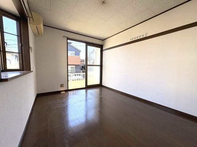 Mハウスの居間・リビング