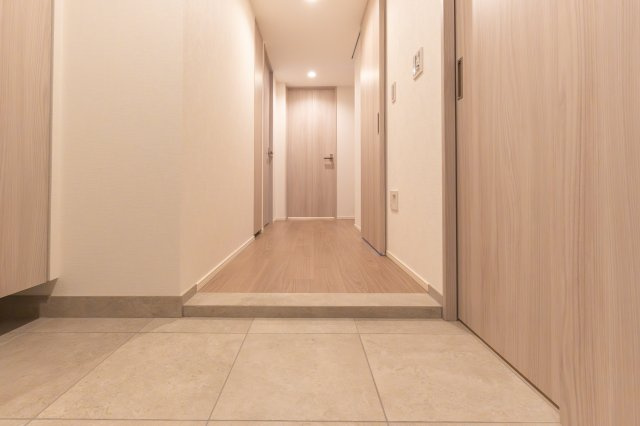 ジオタワー堺筋本町の玄関
