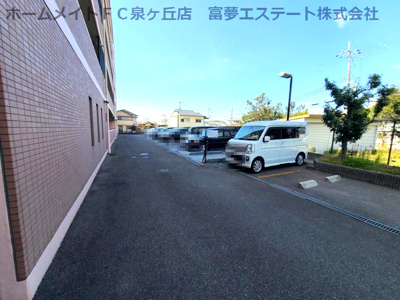 【駐車場】 | ルナピエーナ泉北
