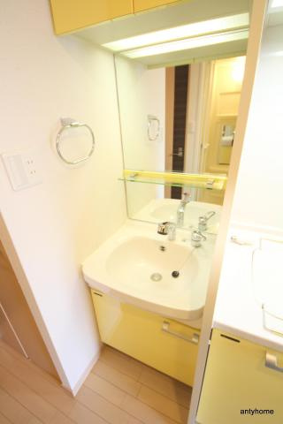 プレサンス梅田EAST　仲介手数料無料の洗面所