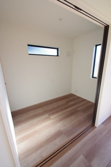 【洋室】 | 【仲介手数料無料！！】府中市是政6丁目　新築戸建て（全3棟）A号棟　5080万円 | 1階洋室3帖