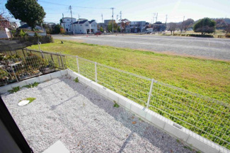 【庭】 | 【仲介手数料無料！！】府中市是政6丁目　新築戸建て（全3棟）A号棟　5080万円