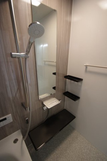 【浴室】 | 【仲介手数料無料！！】府中市是政6丁目　新築戸建て（全3棟）A号棟　5080万円